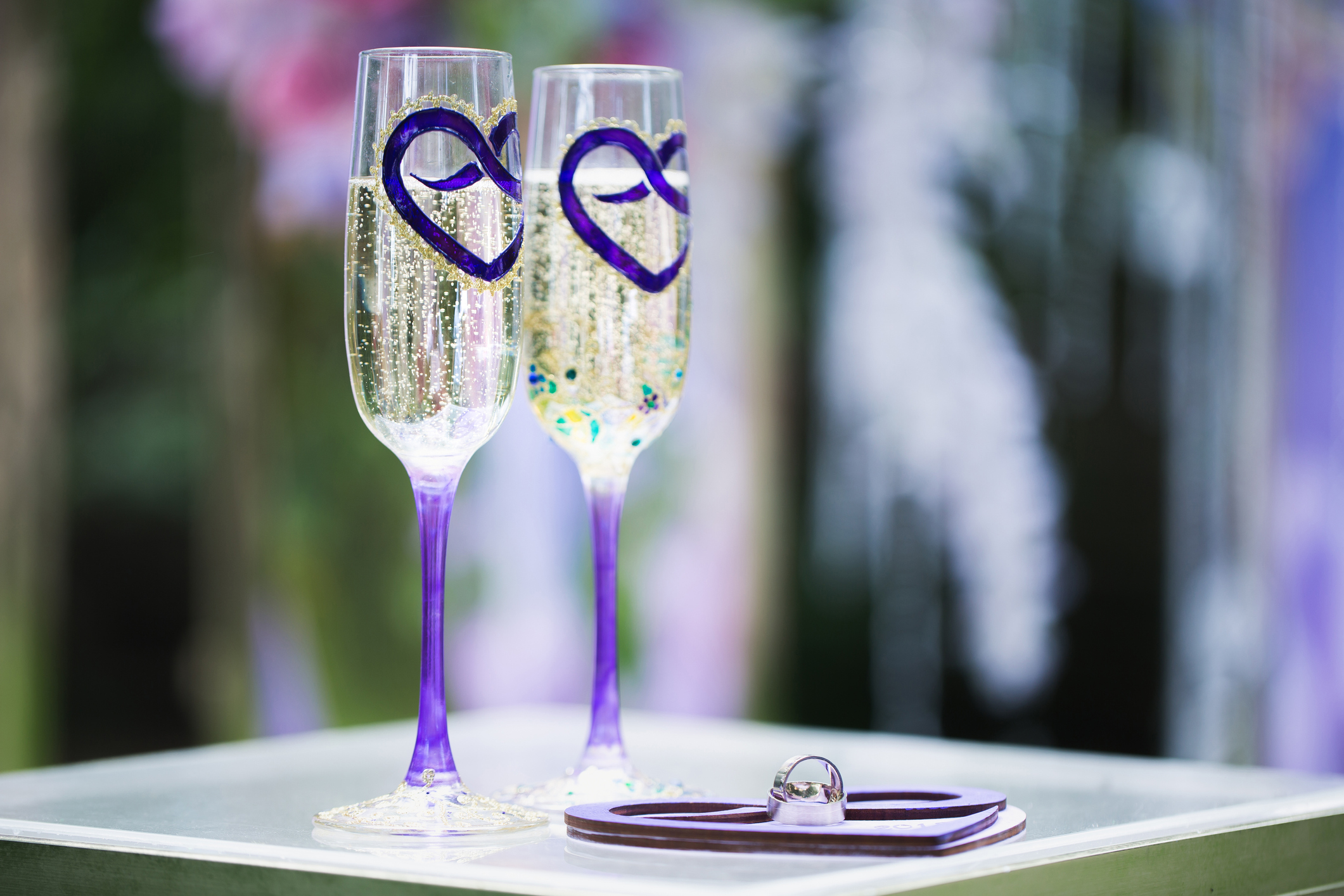 wedding glasses with champagne on the table